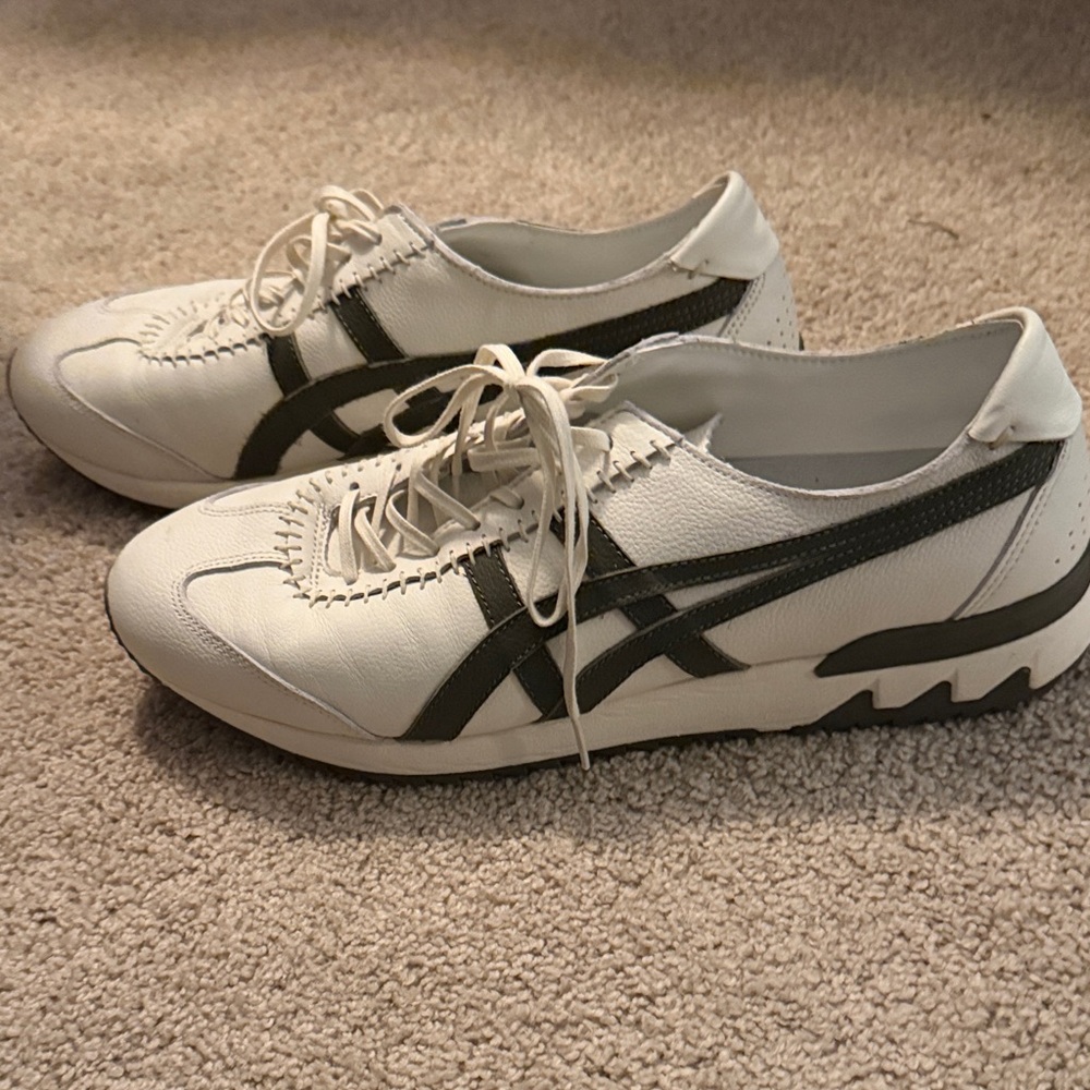 Onitsuka Tiger white and sage green Sneakers